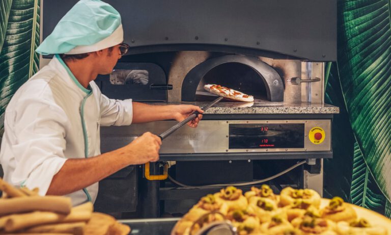 Internationale Spezialitäten im Buffetrestaurant El Saladar