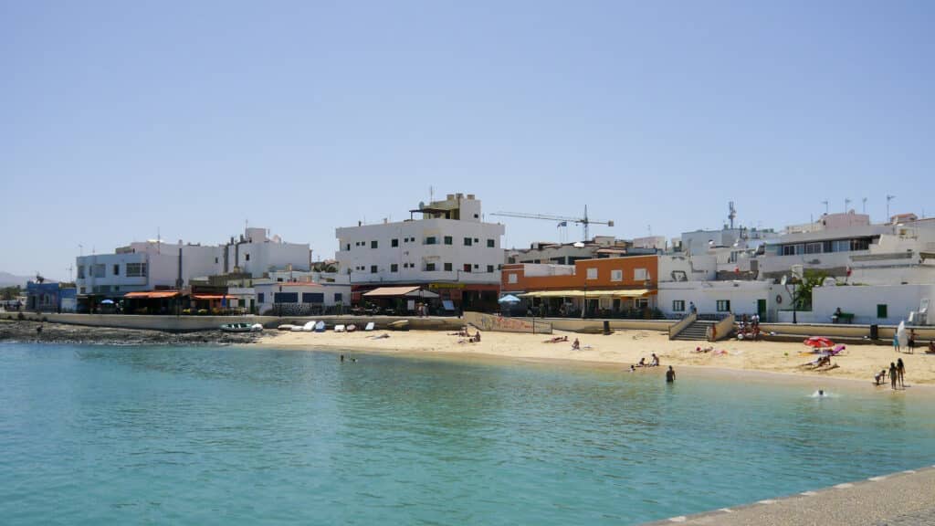 Corralejo Strandpromenade und Hafen