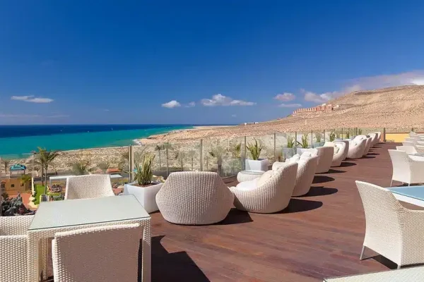 H10 Playa Esmeralda Parrots Bar Terrace