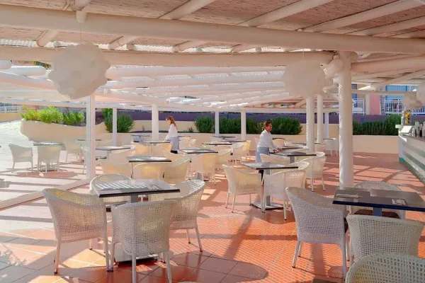 H10 Playa Esmeralda Pool Bar La Choza